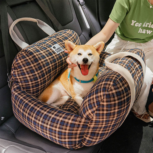 The Ultimate Checklist: What to Pack for Your Pet's First Road Trip